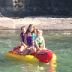 Meet your Posher, Delaney